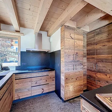 Duplex Neuf Avec Terrasse Face Au Mont Blanc, 3 Et Mezzanine, A 3 Km Du Centre De - Fr-1-560-65 * Combloux